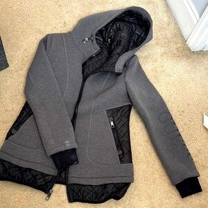 Guess Women's Gray Quilted Jacket